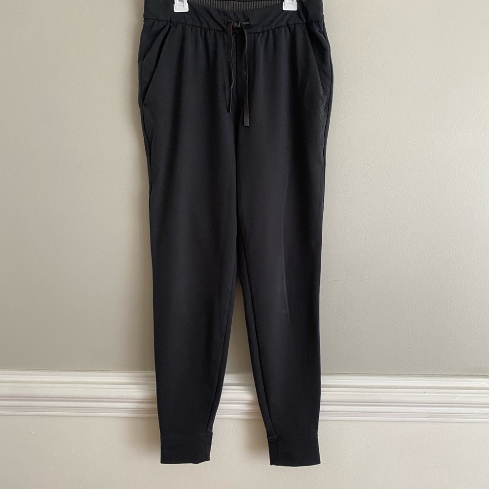 REI Joggers Pants With Pockets Size Small